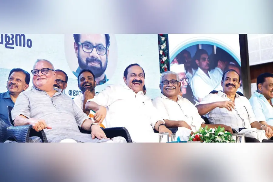 ‘ഒരക്ഷരം വായിക്കാനാവാതെ തുറന്നുവെച്ച പുസ്തകങ്ങൾ’