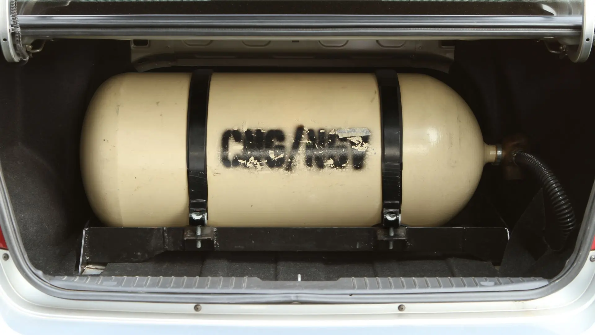 Representational image of CNG | Photo: Canva