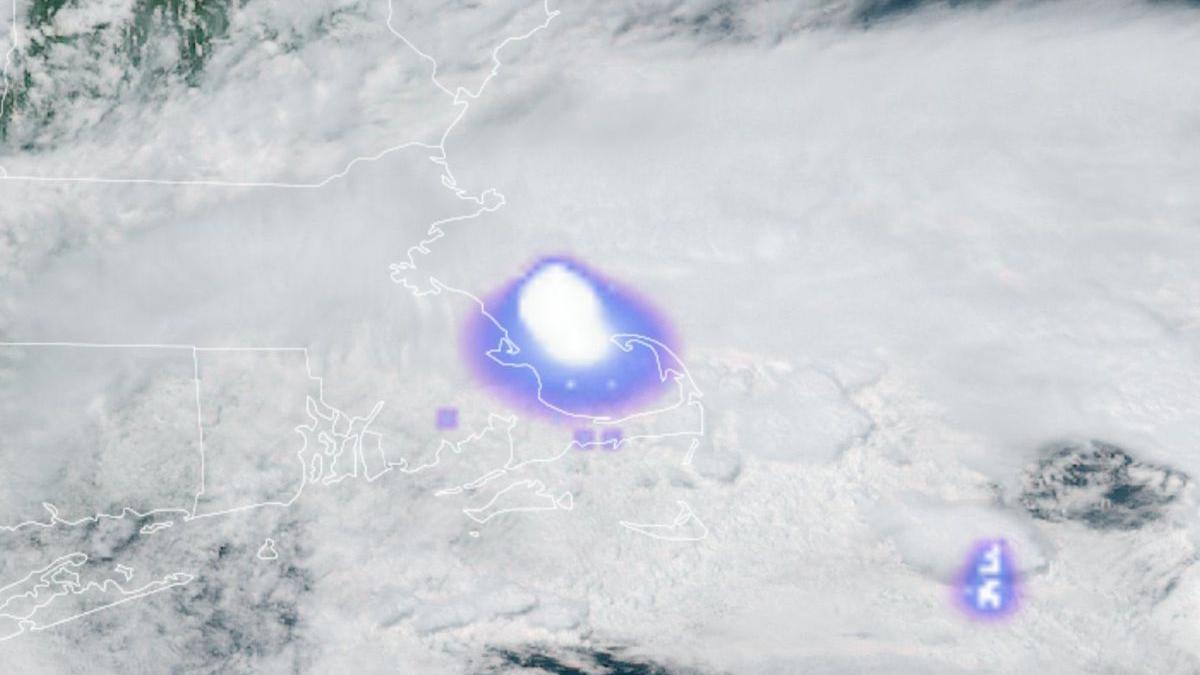 Meteor explodes over US with blast equivalent to 300 tonnes of TNT | VIDEO