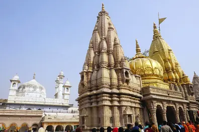 Vintage clocks and traffic booths to transform Varanasi’s streetscape