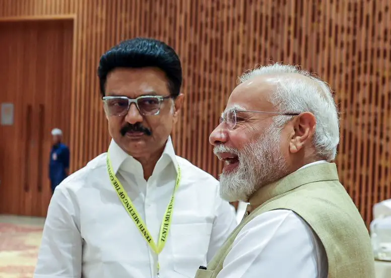 ഡിഎംകെ അധ്യക്ഷന് എംകെ സ്റ്റാലിന് പ്രധാനമന്ത്രി നരേന്ദ്ര മോദിയ്ക്കൊപ്പം (ഫയല് ചിത്രം) |ഫോട്ടോ:ANI