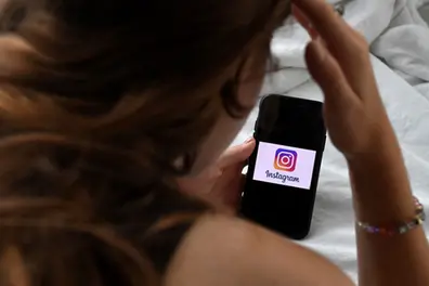 How to hide Instagram Instants and stop accidental photo sharing