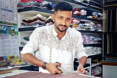 Meet Ashraf, the tailor who has become a favourite of Kerala politicians