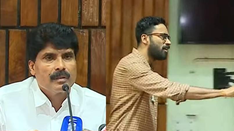 Journalists boycott accused IAS officer Sriram Venkitaraman at Kerala Minister's press meet