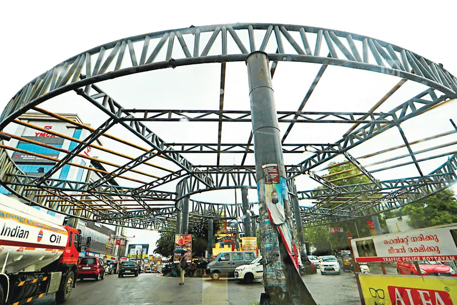 കോട്ടയത്തെ ‘പടവലപ്പന്തൽ’ മാറുമോ? ആകാശപാതയ്ക്ക് ശാപമോക്ഷം കിട്ടുമോ?