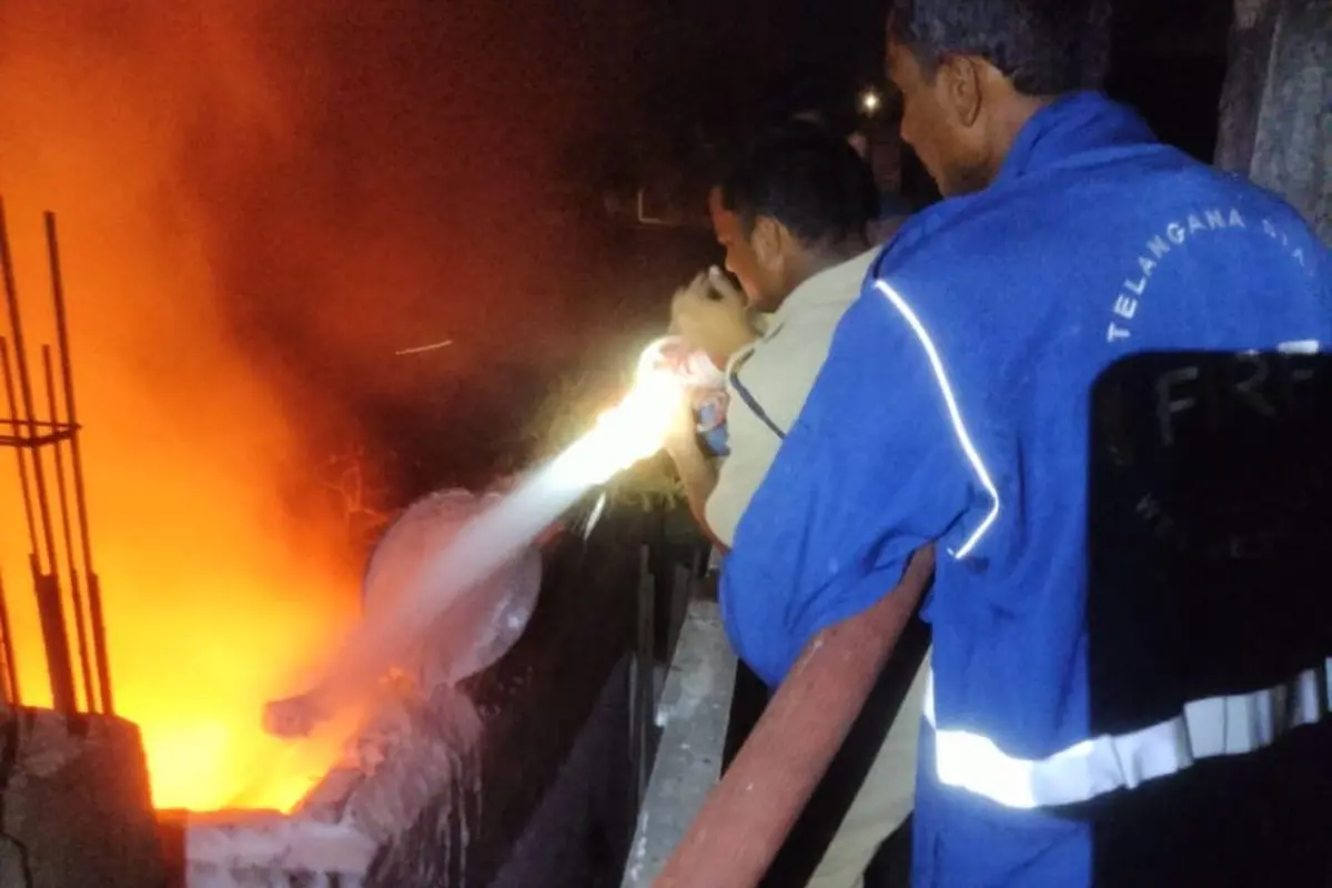 A tragic fire in Kalalwadi claims the lives of a grandmother and two grandchildren