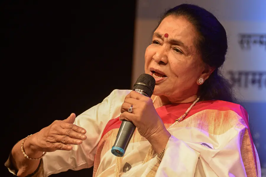 പ്രണയത്തിന്റെ നേർത്ത അംശം ഉള്ളിലുള്ളവർക്ക് സ്നേഹിക്കാതിരിക്കാൻ കഴിയുമോ ആ പാട്ട്?