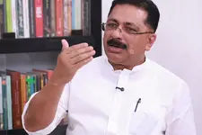 വിശ്വാസികളെ കമ്യൂണിസ്റ്റ് പാർട്ടിയിലേക്ക് ക്ഷണിച്ച് കെ.ടി.ജലീൽ; സമസ്ത നേതാവിന് വിമർശനം