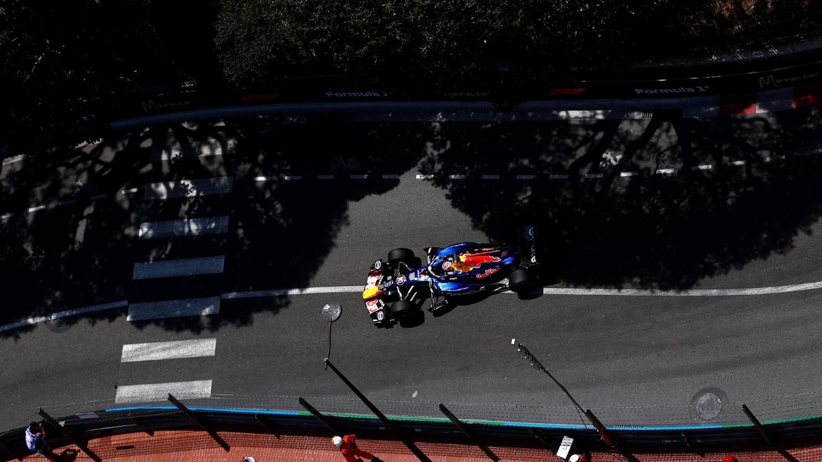 Monaco GP chaos: Max Verstappen retires following start-line stall | WATCH