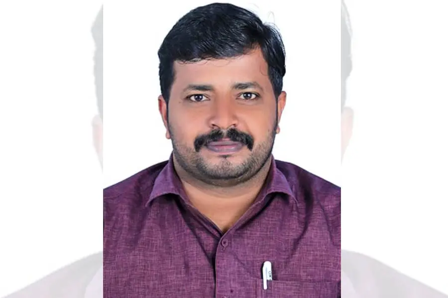 പ്രഥമ അശോകപുരം നാരായണൻ മാധ്യമ അവാർഡ് മാതൃഭൂമി ലേഖകൻ ഫാറൂഖ് വെളിയങ്കോടിന്