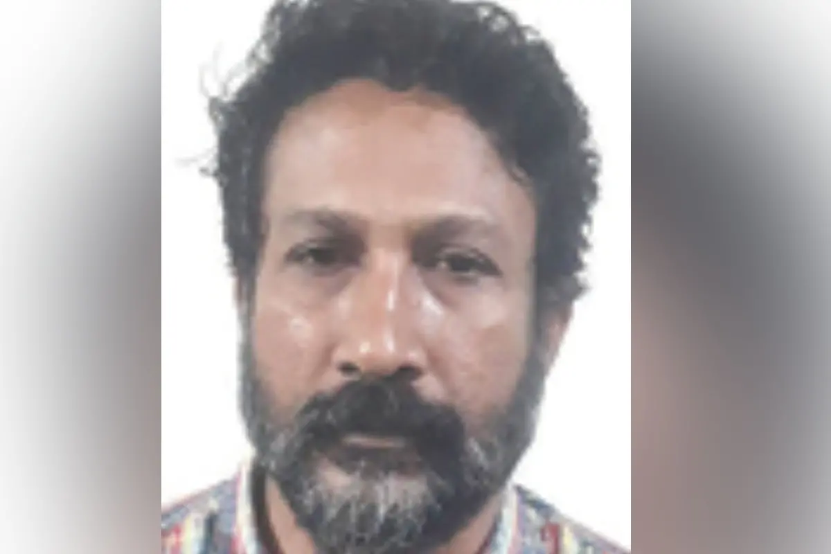നവീൻ രവി