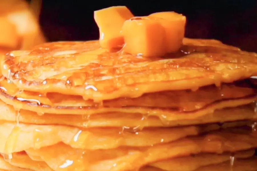 Mango pancake