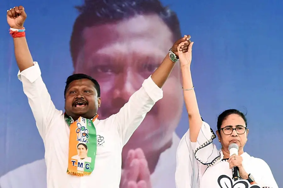 തൃണമൂലിൽ വീണ്ടും രാജി; പ്രകാശ് ബരൈക് രാജ്യസഭാംഗത്വം രാജിവെച്ചു, പേരും ചിഹ്നവും അവകാശപ്പെടാൻ വിമതർ