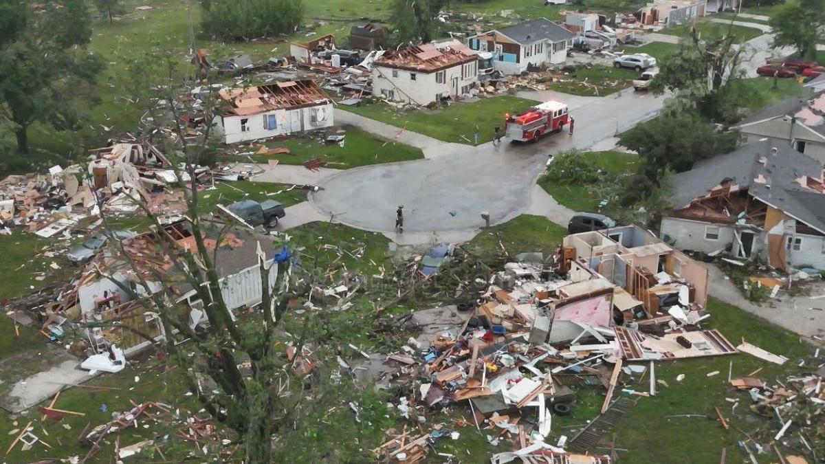Tornadoes near Chicago leave heavy damage in Illinois town | VIDEO | Mathrubhumi English