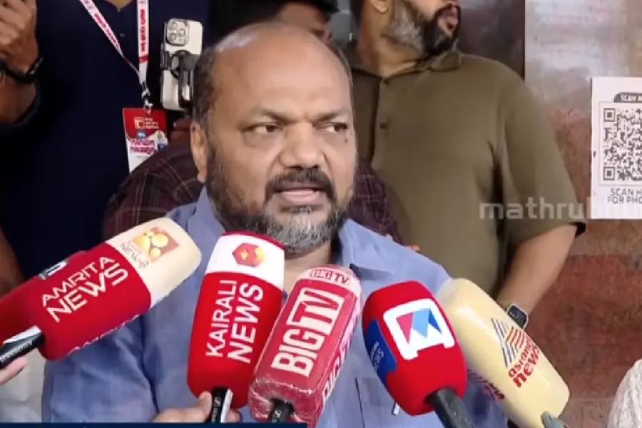 എല്ലാ ഫയലും പരിശോധിച്ച് വക്കീലിന്റെ ആവശ്യം കഴിഞ്ഞിട്ടുള്ള രാജിയാണോ : പി രാജീവ്
