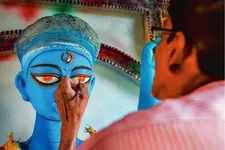 കാളിയും ദേവാസുരൻമാരും പിറവിയെടുക്കുന്ന ഗ്രാമത്തിലേക്ക്...