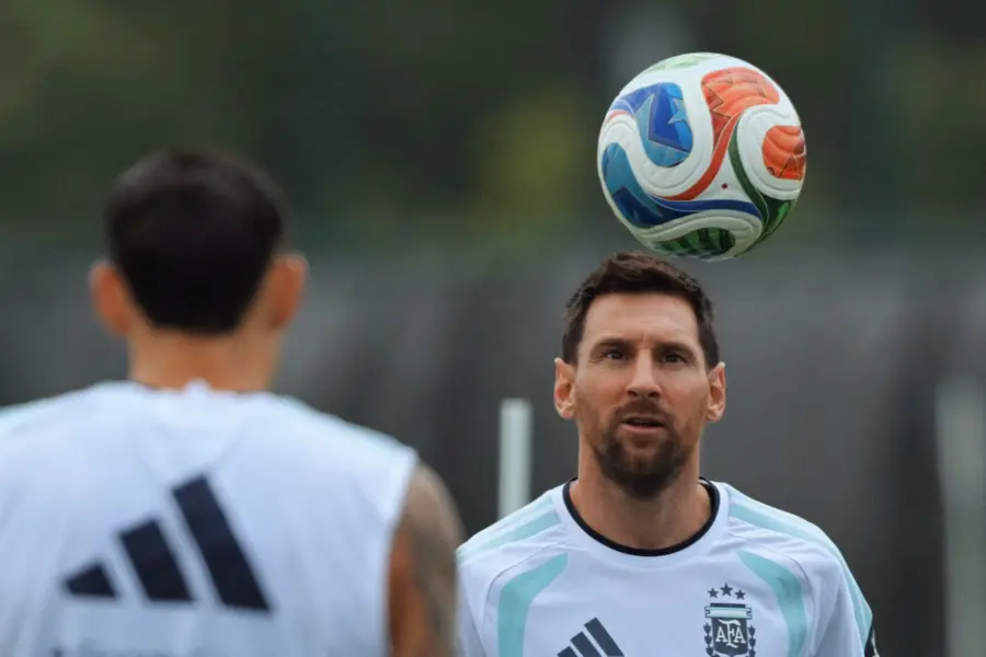 The 'Albiceleste' fans hope for the best from Messi and Argentina