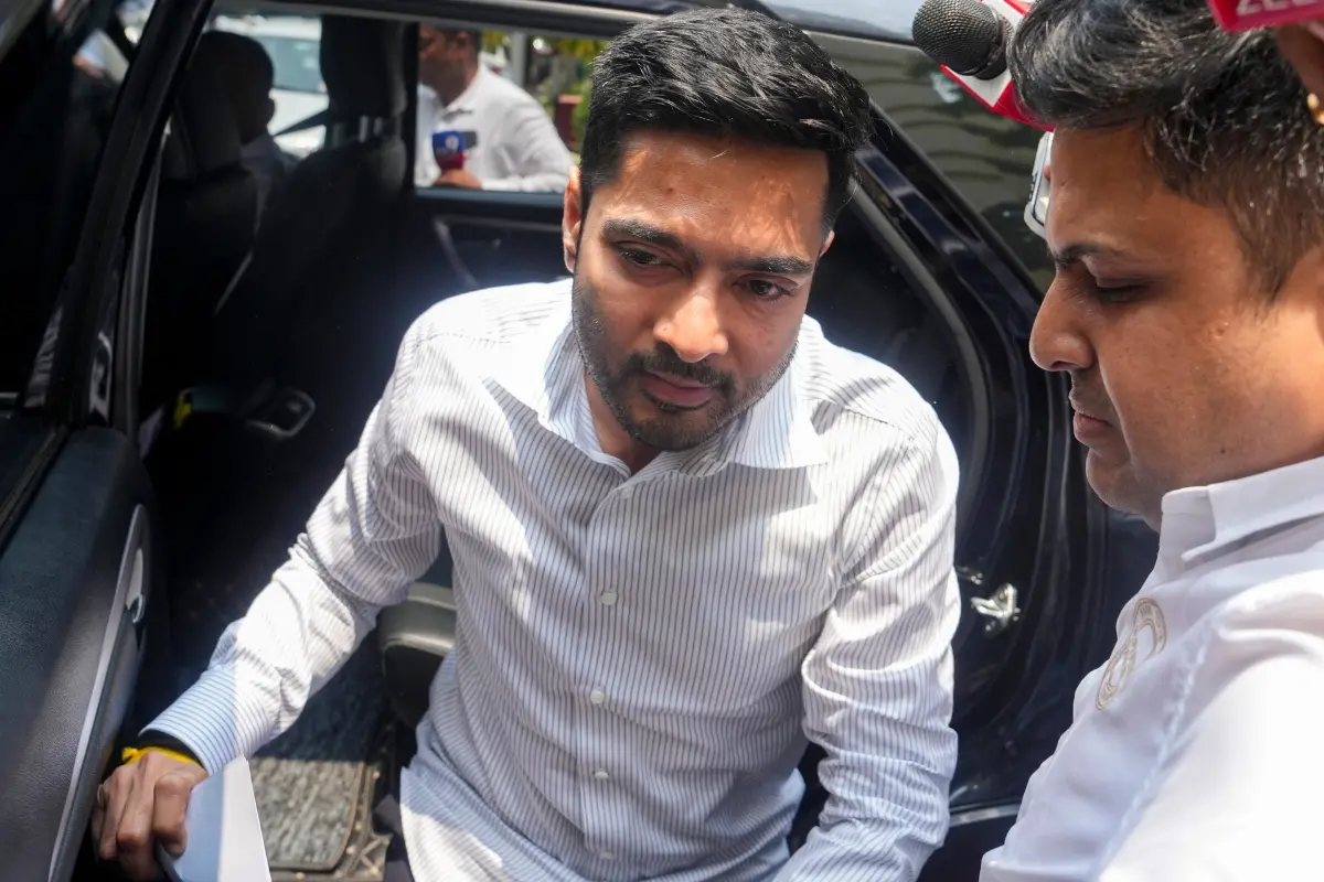 TMC National General Secretary Abhishek Banerjee arrives at the Enforcement Directorate (ED) office in connection with the alleged school jobs scam case, in Kolkata, West Bengal.| Photo: PTI