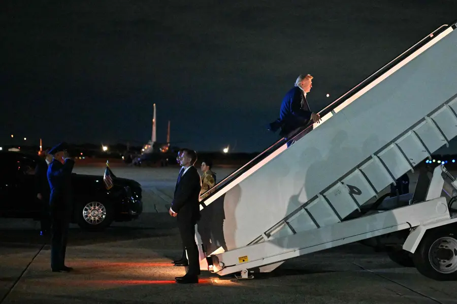 Who are the key figures brokering historic US–Iran peace deal?