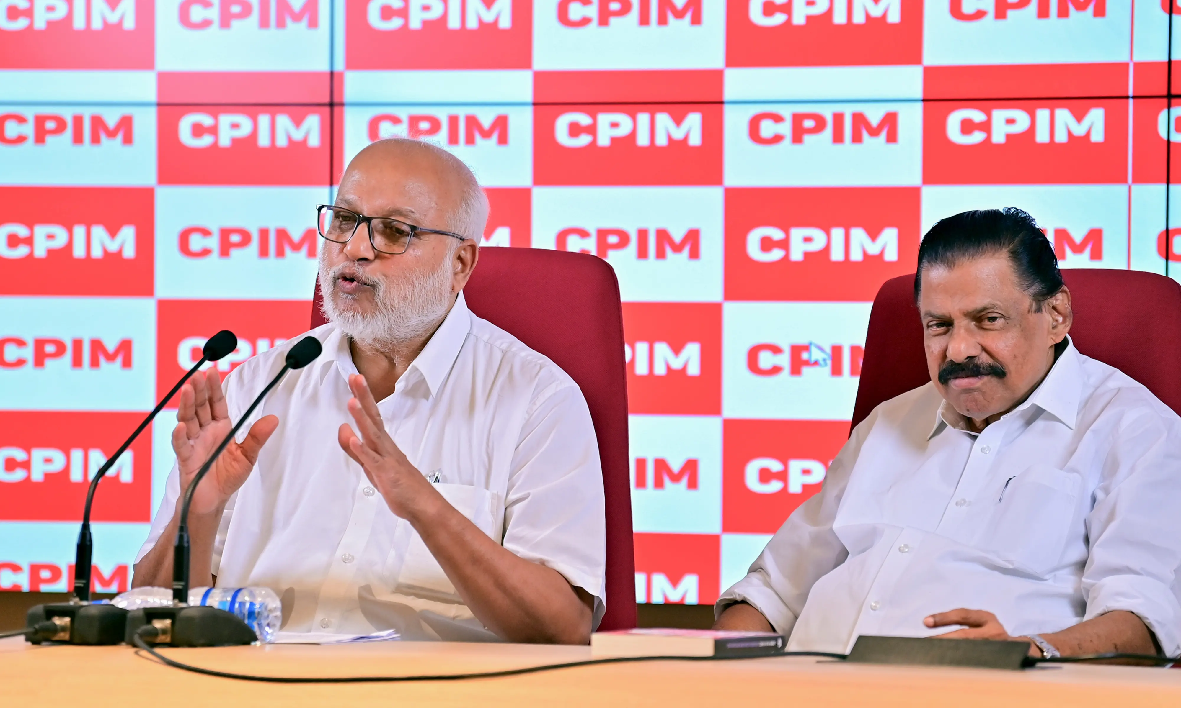 സിപിഎം ജനറല് സെക്രട്ടറി എം.എ.ബേബിയും സിപിഎം സംസ്ഥാന സെക്രട്ടറി എം.വി.ഗോവിന്ദനും |ഫോട്ടോ:PTI