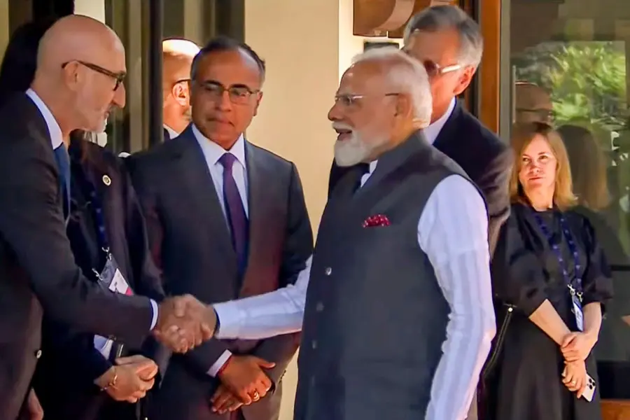 Narendra Modi G7.jpg