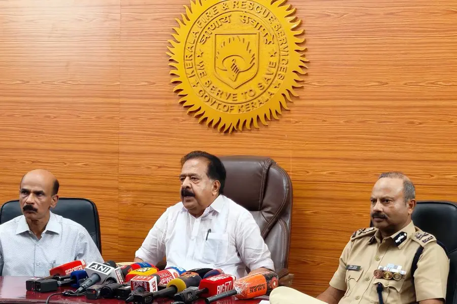 അഗ്നിരക്ഷാസേനയിലേക്ക് 1000 ഹോംഗാർഡുമാർ; സേനയെ ആധുനികവൽക്കരിക്കാൻ കർമപദ്ധതിയുമായി സർക്കാർ