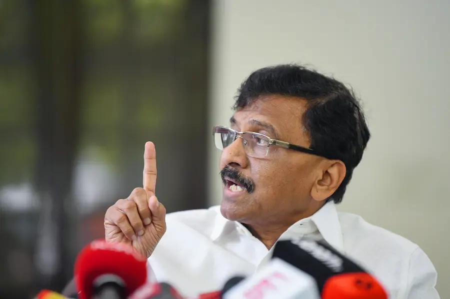 'ആളുകൾ വരും പോകും, പാർട്ടി മുന്നോട്ട് തന്നെ'; ശിവസേനയിലെ പിളർപ്പിൽ പ്രതികരണവുമായി സഞ്ജയ് റാവുത്ത്