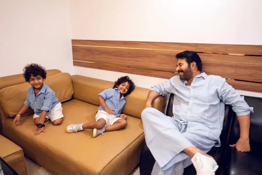 കുഞ്ഞു ചിരികളും ഒരുപാട് സന്തോഷവും ; നയൻതാരയുടെ കുട്ടികൾക്കൊപ്പമുള്ള ചിത്രം പങ്കുവെച്ച് മമ്മൂട്ടി