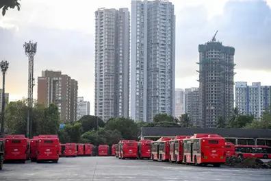 Mumbai BEST strike disrupts city commute as talks remain inconclusive | WATCH