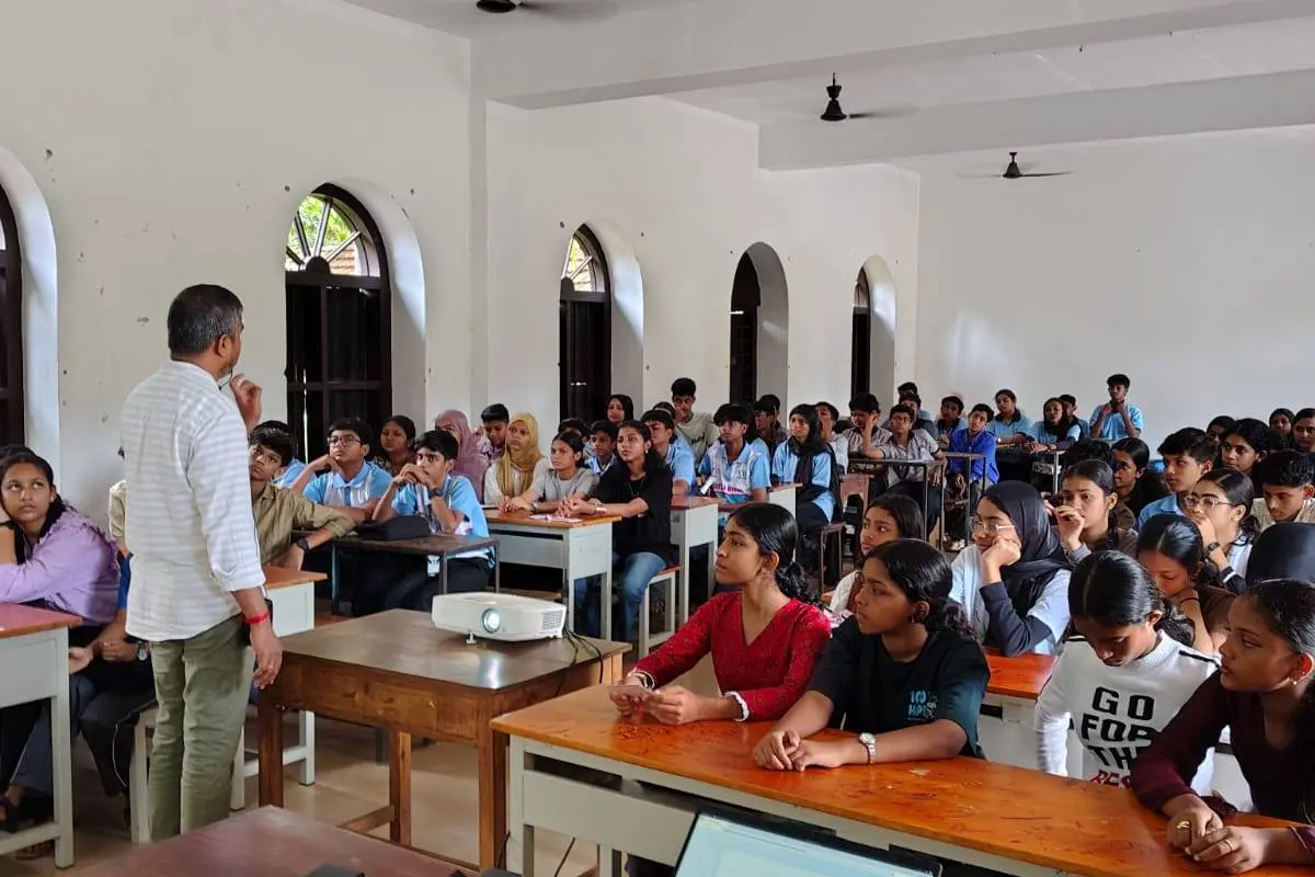 സ്റ്റുഡന്റ് മെന്റർമാർക്കുള്ള ശില്പശാലയിൽ നിന്ന്