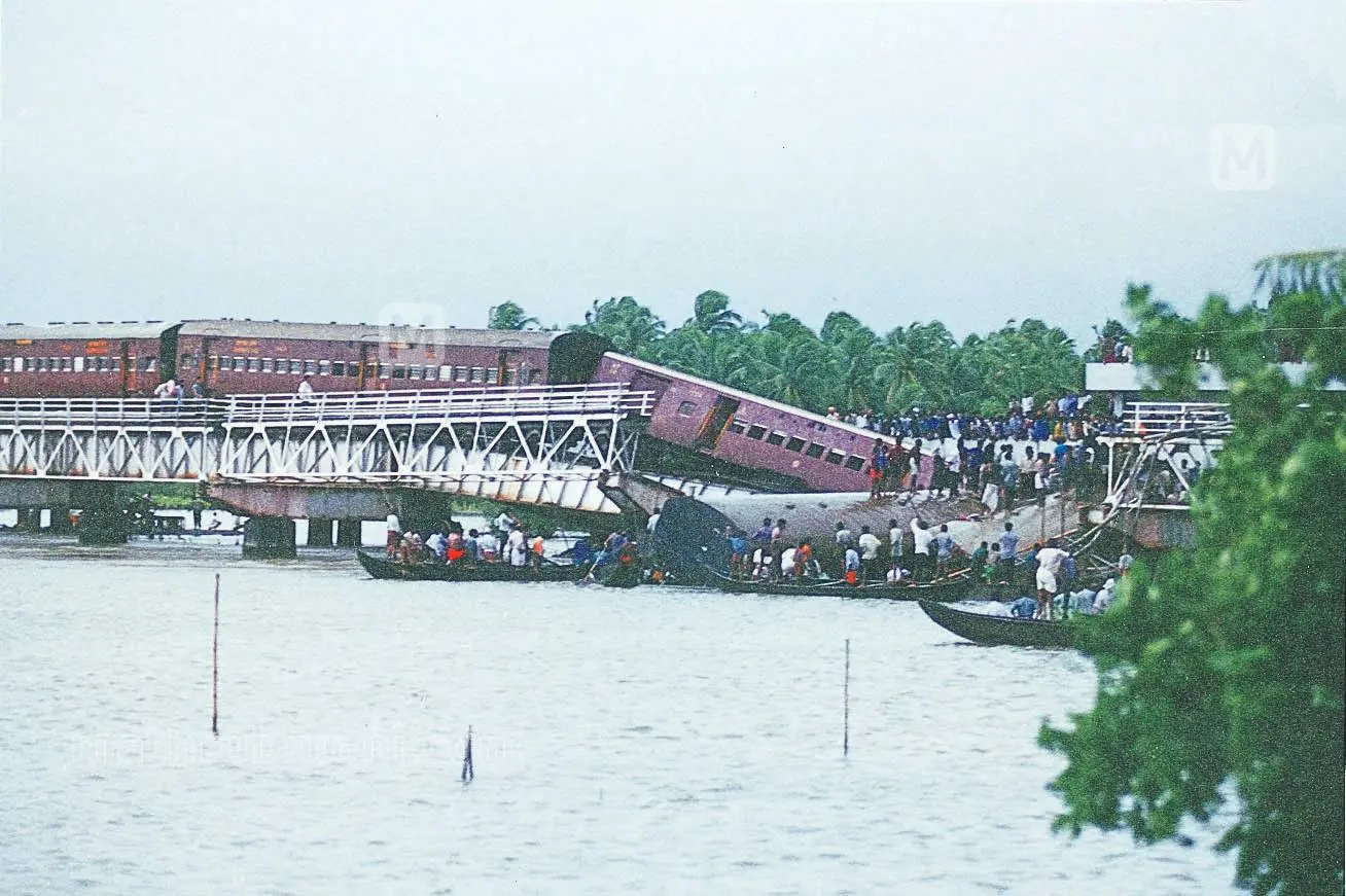 കടലുണ്ടി തീവണ്ടിയപകടം (ഫയൽ ഫോട്ടോ)