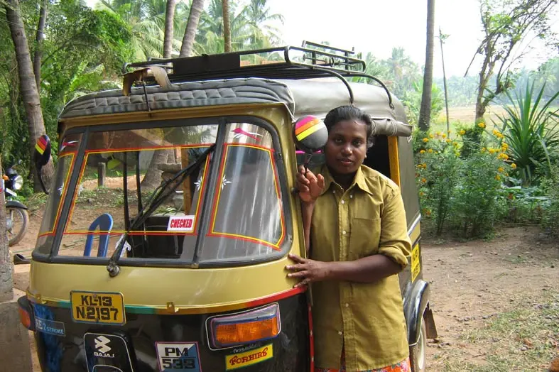 വീടിന് ജപ്തി നോട്ടീസ്: സഹായം തേടി മുഖ്യമന്ത്രിക്ക് കത്തെഴുത്തി ചിത്രലേഖയുടെ കുടുംബം