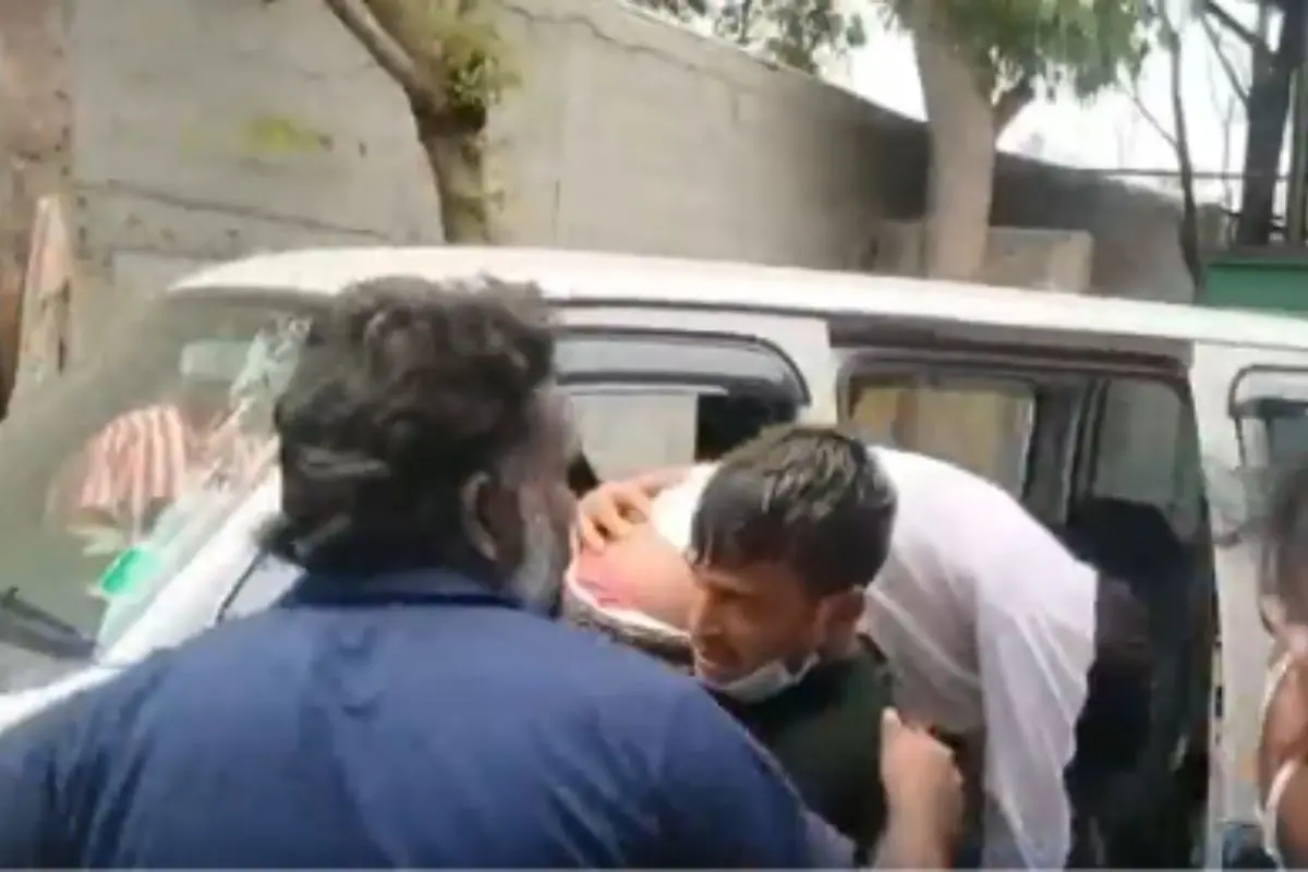 Affected workers being taken to hospital | Photo: screengrab from ANI Video