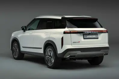 UK's top-selling new car is not Kia, BYD or Nissan, it's the Chinese 'Temu Range Rover'