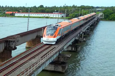 Vande Bharat ridership and revenue soar; ₹803 Cr earned this year alone by Southern Railway