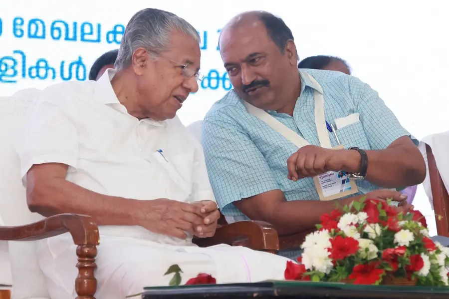 ദുരിതാശ്വാസനിധി വകമാറ്റി, കിഫ്ബി ഒരു ബാധ്യത; 2024-25 വർഷത്തെ സിഎജി റിപ്പോർട്ട് നിയമസഭയിൽ