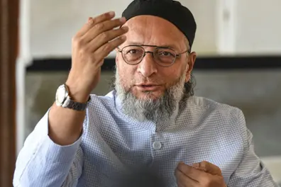 'Will BJP membership card decide citizenship?': Owaisi attacks Centre over passport row | WATCH
