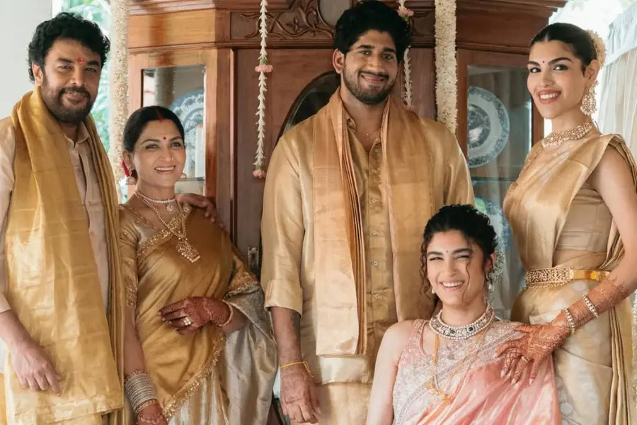 ‘ഞങ്ങളുടെ കണ്ണുകൾ ഇപ്പോഴും ഈറനണിഞ്ഞിരിക്കുകയാണ്’; മകളുടെ വിവാഹ ചിത്രങ്ങൾ പങ്കുവെച്ച് ഖുശ്ബു