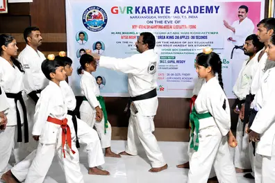 Karate master GS Gopal Reddy creates world record, breaks 26 apples in 36 seconds