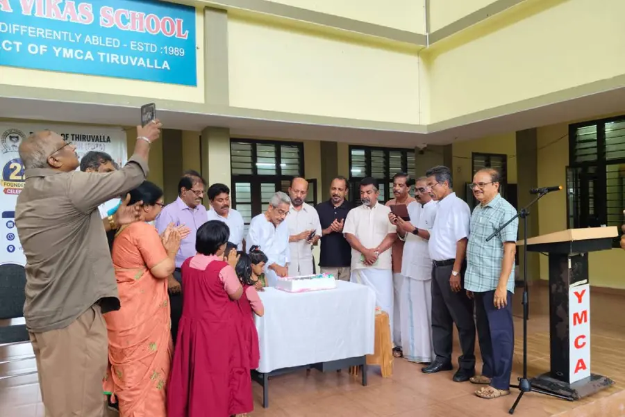 ‘ഫ്രണ്ട്സ് ഓഫ് തിരുവല്ല’ സ്ഥാപകദിനം വികാസ് സ്കൂളിലെ കുട്ടികൾക്കൊപ്പം ആഘോഷിച്ചു