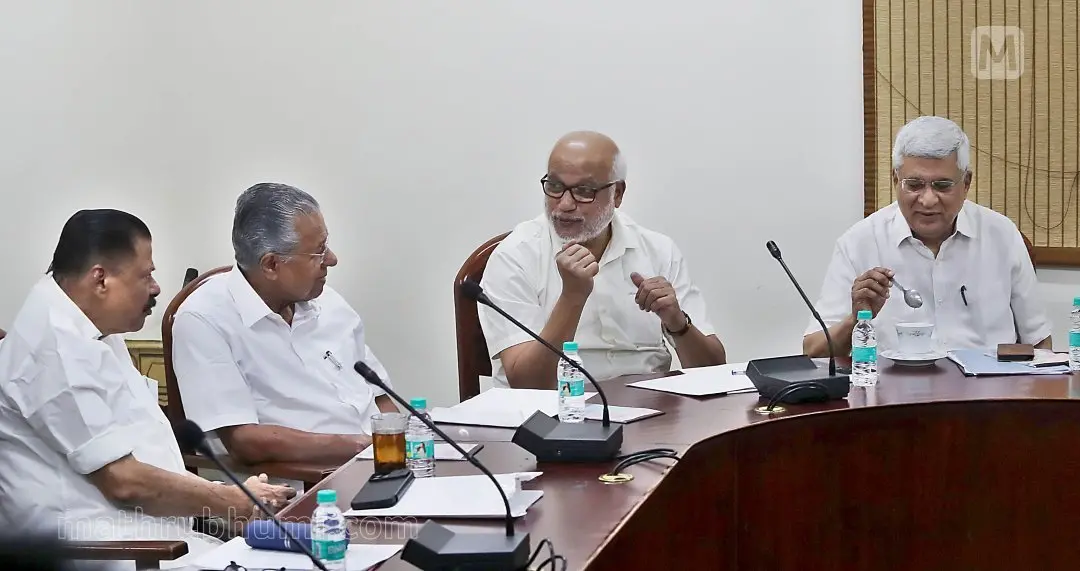 പിണറായി വിജയൻ, എം വി ഗോവിന്ദൻ, എം എ ബേബി, പ്രകാശ്‌ കാരാട്ട്‌ | ഫോട്ടോ: സാബു സ്കറിയാച്ചൻ / മാതൃഭൂമി