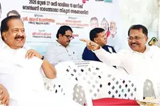 ‘രാഷ്ട്രീയത്തിൽ നെഗറ്റീവിസത്തിന് സ്ഥാനമില്ല, ശ്രീധരൻപിള്ള പൊതുപ്രവർത്തകർക്ക് അനുകരണീയ മാതൃക’