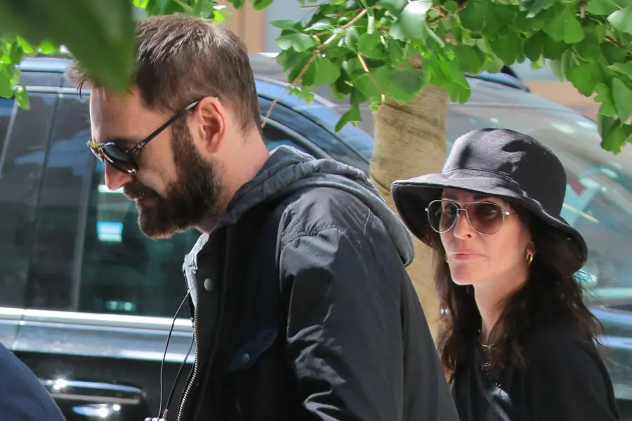 Friends Star Courteney Cox And Musician Johnny McDaid End Ten Year Relationship Due To Long Distance