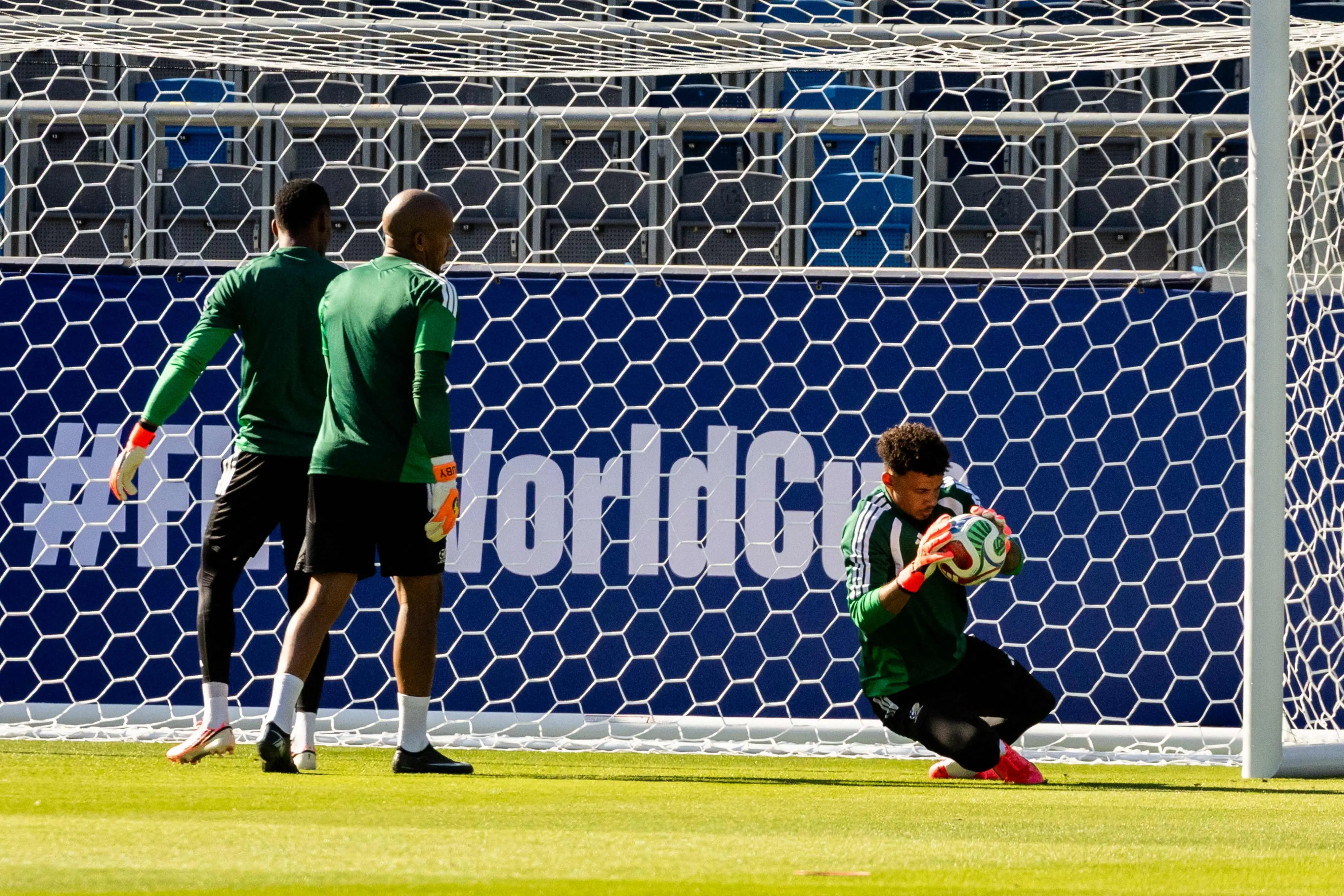 South Africa's goalkeeper Ronwen Williams takes part in a training session | AFP