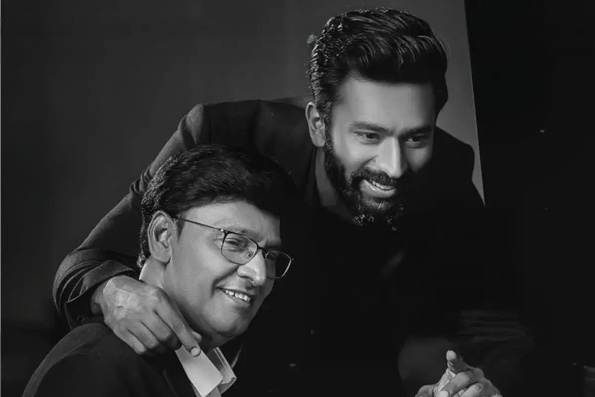 Shanthanu Bhagyaraj with K. Bhagyaraj | Facebook - Shanthnu Bhagyaraj