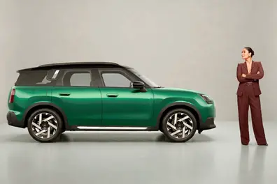 Kareena Kapoor Khan becomes the new face of Mini Countryman C