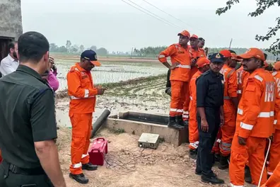 Four-year-old trapped inside 220-foot borewell in Haryana, NDRF and Army launch rescue
