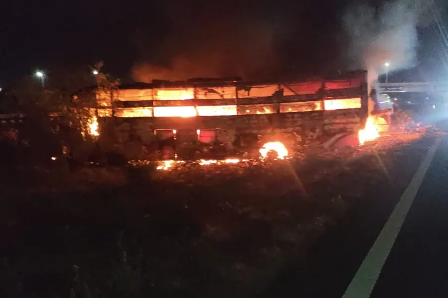 delhi-fire
