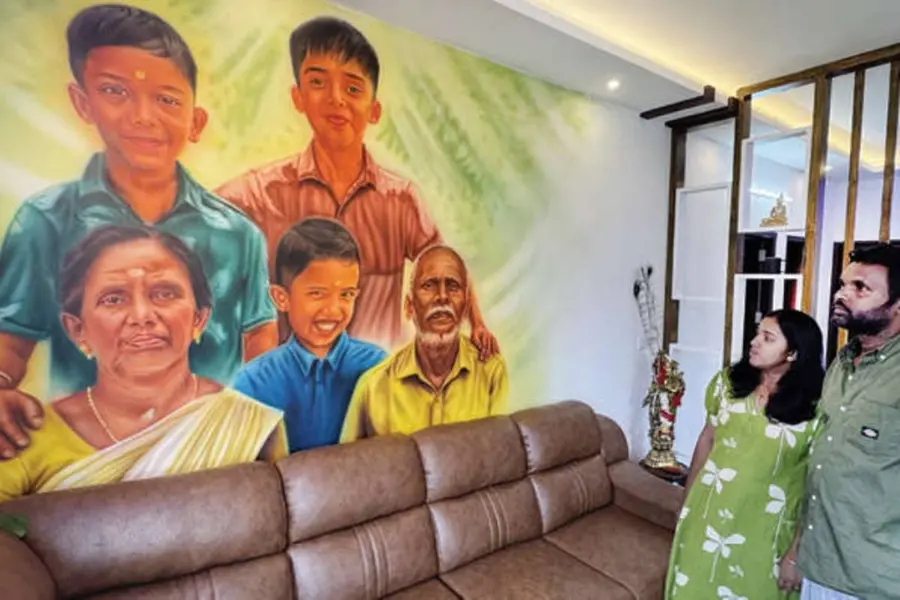 ‘അവര് പറഞ്ഞതുപോലെ കളിപ്പാട്ടങ്ങൾ വെക്കാൻ ഇടമായി’; ഓർമകളുമായി അനീഷും സയനയും പുതിയവീട്ടിൽ