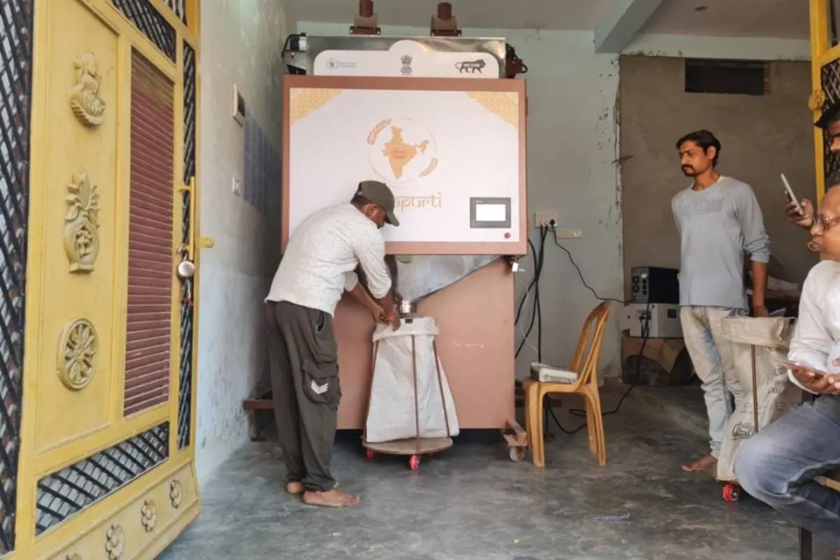A person at a 'Grain ATM' situated somewhere in Uttar Pradesh. | File Photo